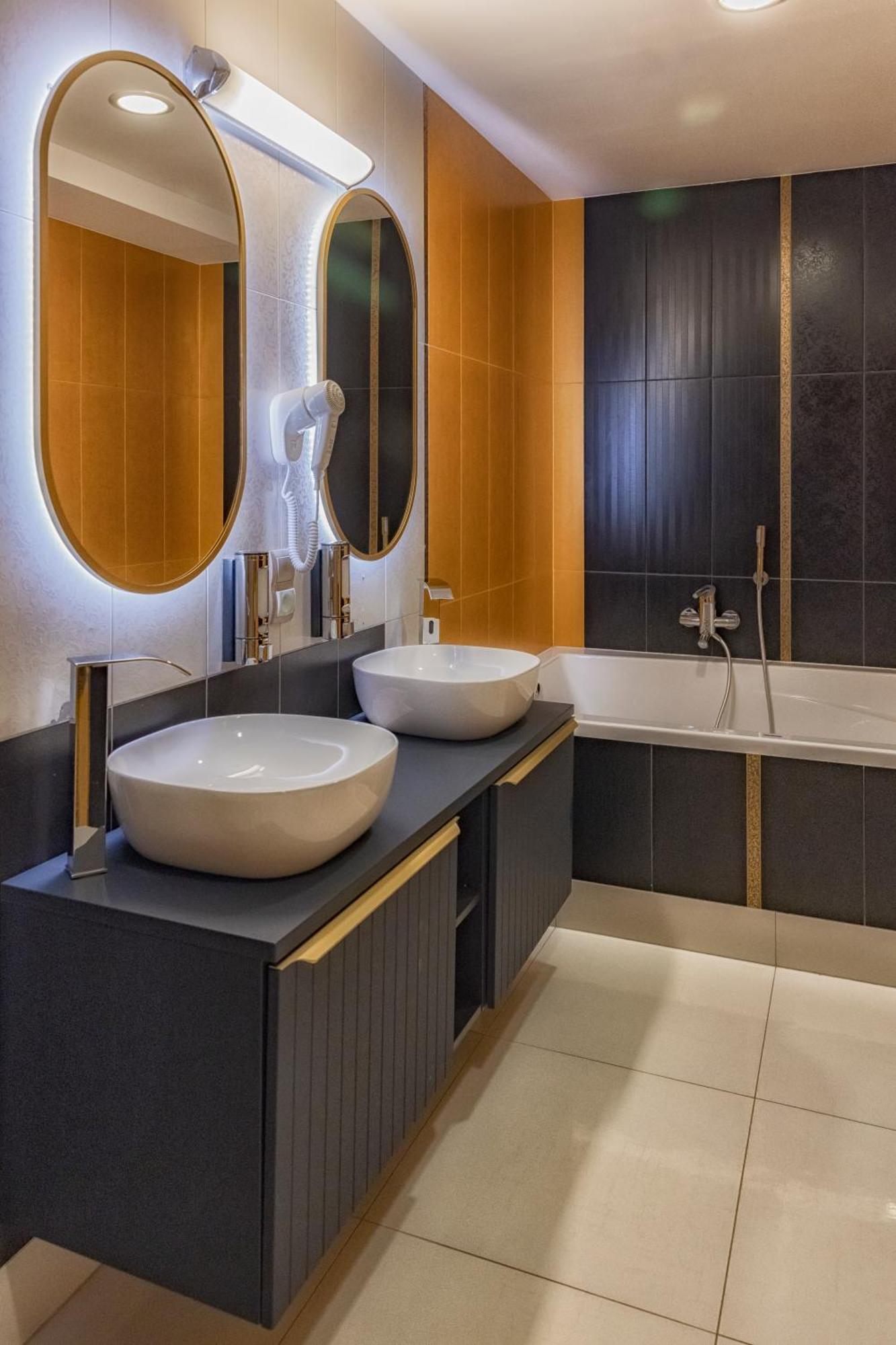 Świeradów-Zdrój Malinowy Dwor Hotel Medical Spa מראה חיצוני תמונה