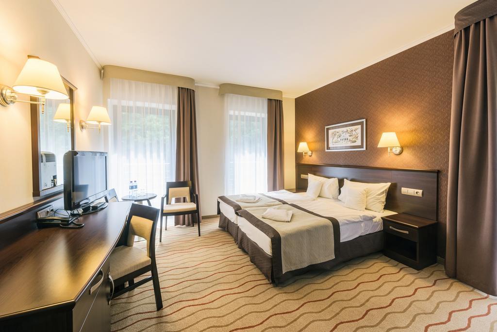 Świeradów-Zdrój Malinowy Dwor Hotel Medical Spa חדר תמונה
