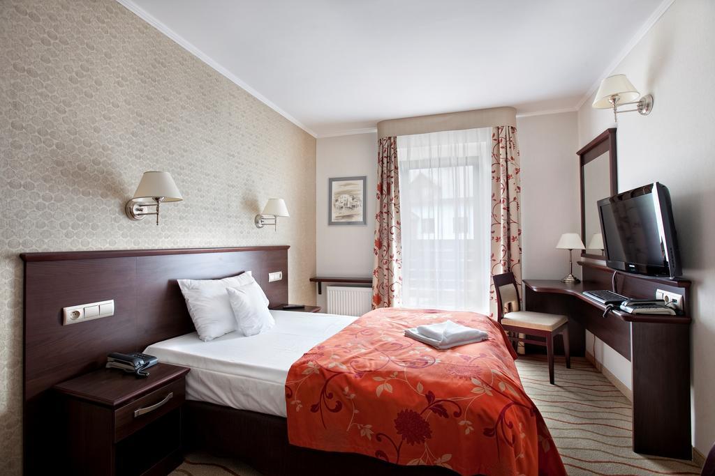 Świeradów-Zdrój Malinowy Dwor Hotel Medical Spa חדר תמונה